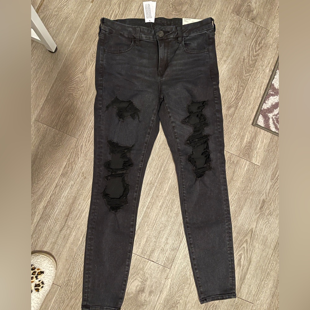 Size 12 American Eagle Distressed Next Level Stretch Jeans